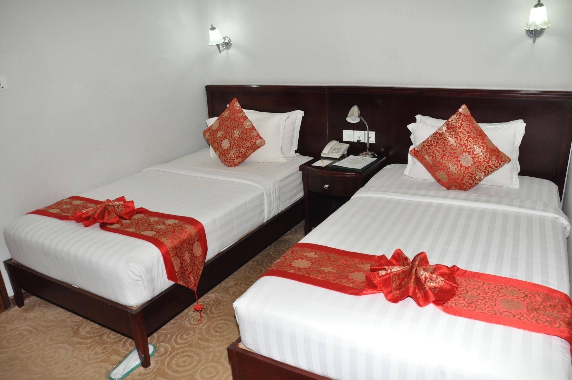 Green Leaf Hotel Yangon Exteriör bild