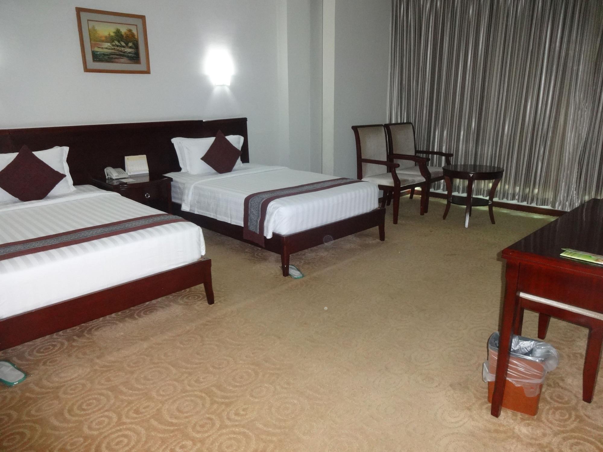 Green Leaf Hotel Yangon Exteriör bild
